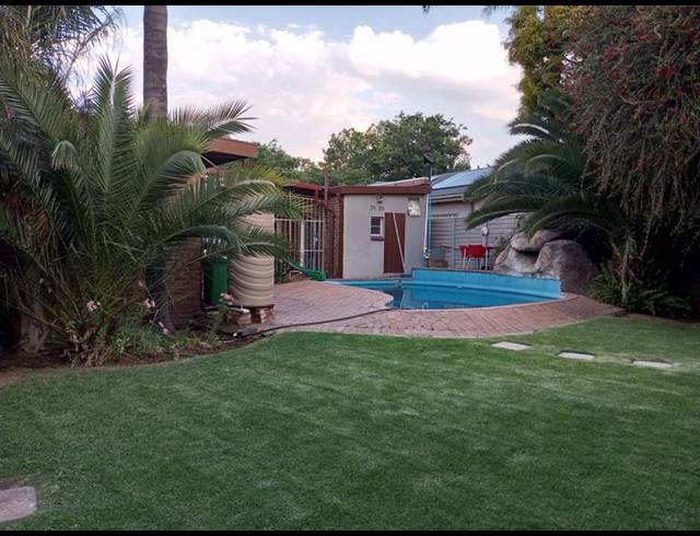 3 BEDROOM HOUSE FOR SALE IN PETERSFIELD